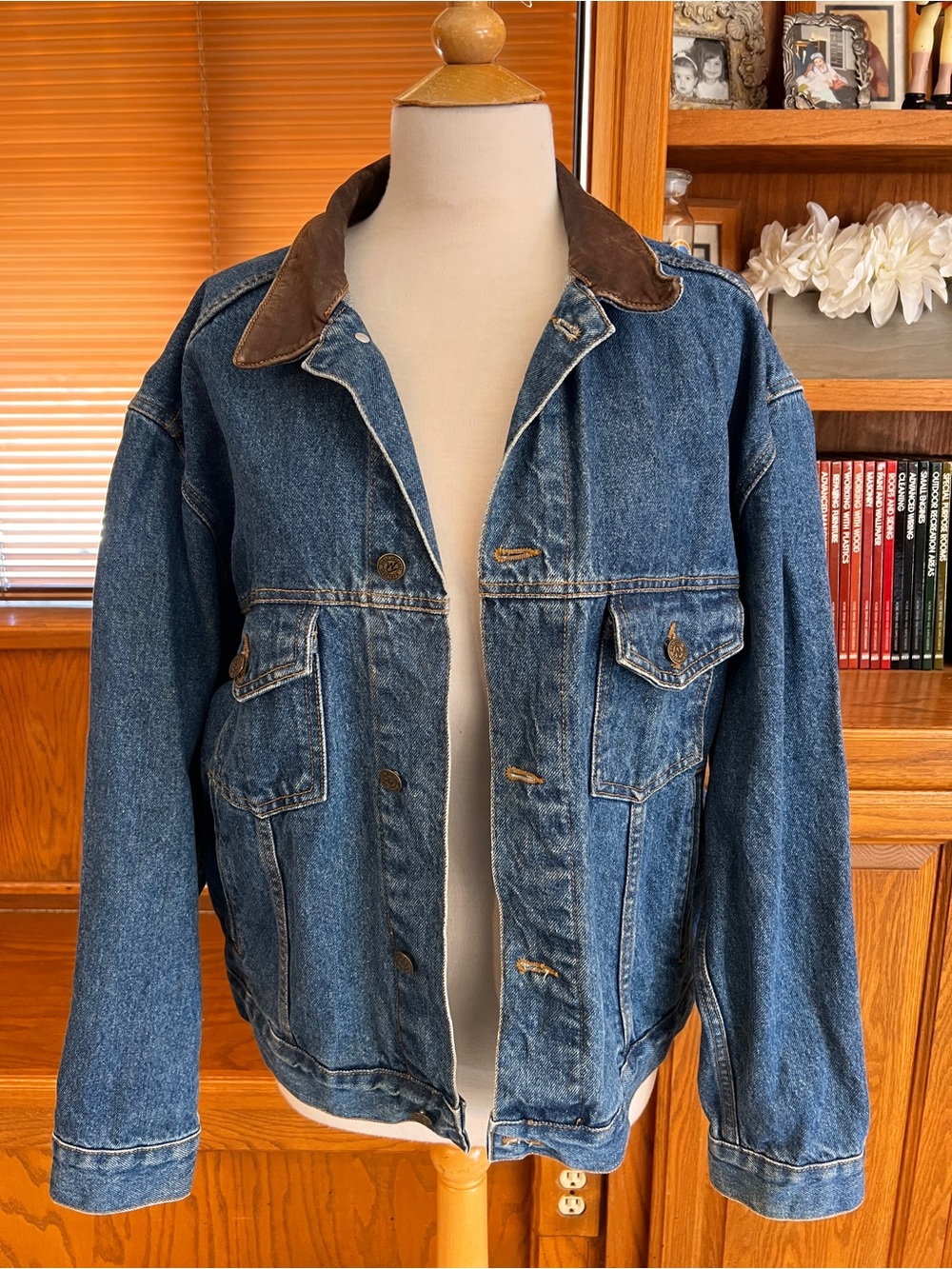 Vintage 1990s Marlboro Country Store Denim Jacket Featuring a Leather Collar